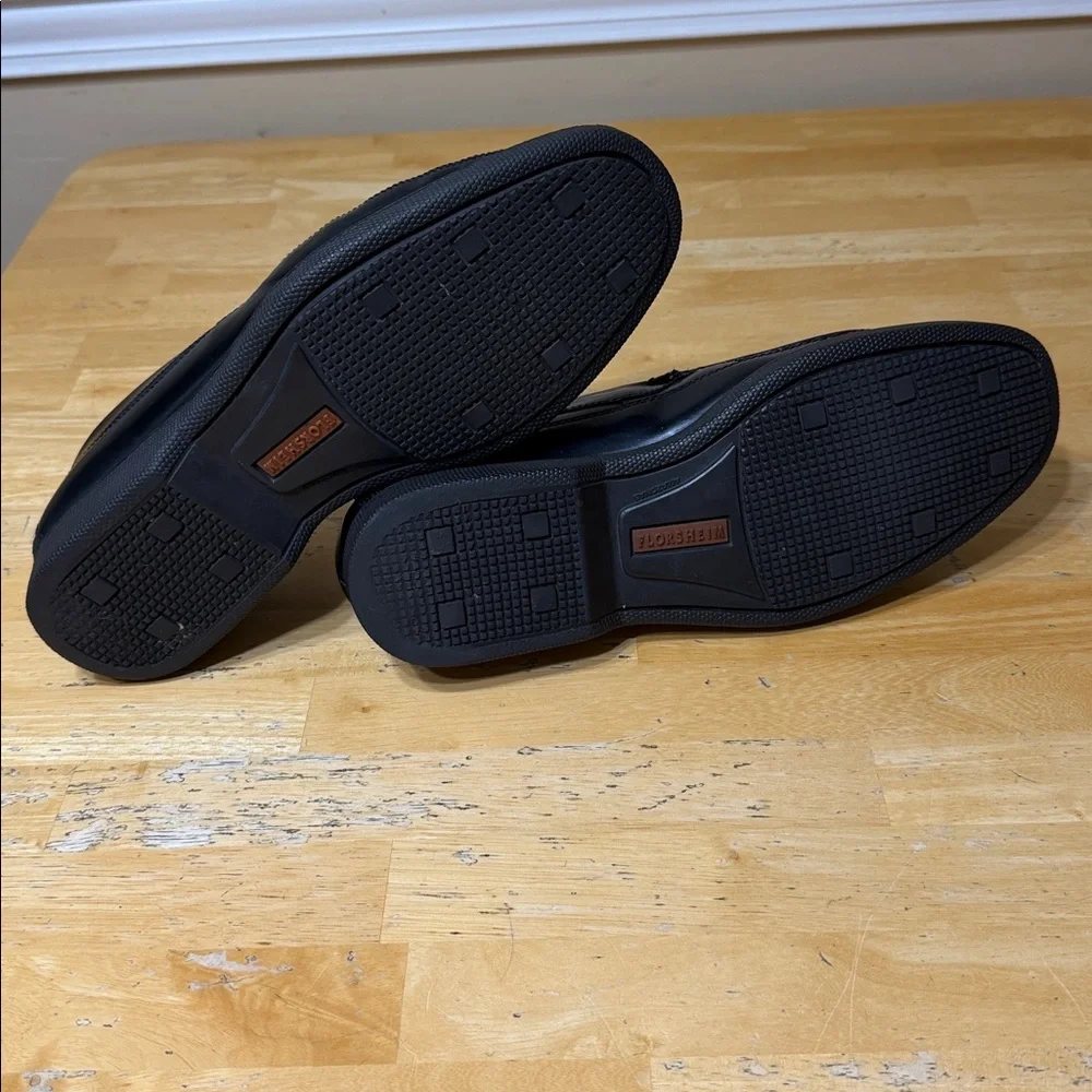 Men’s Florsheim Black Loafers Size 12